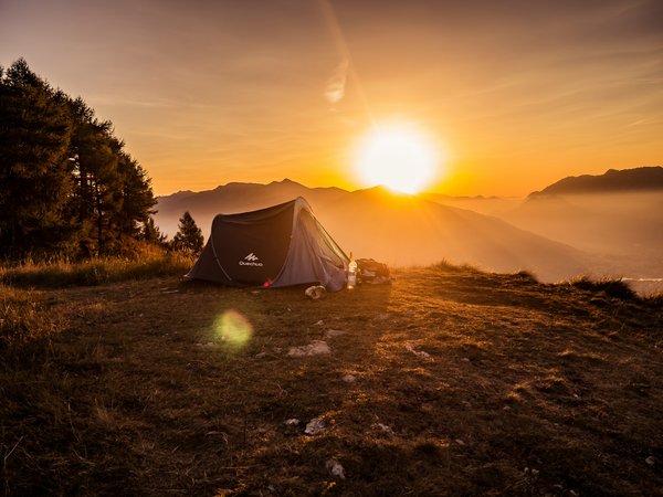 Quels sont les conseils pour un camping en région de source thermale?